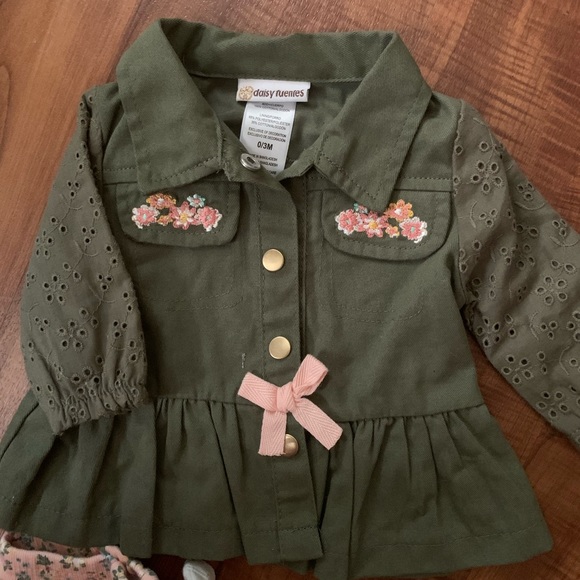 0/3 Matching set w/ Jacket - Picture 5 of 6